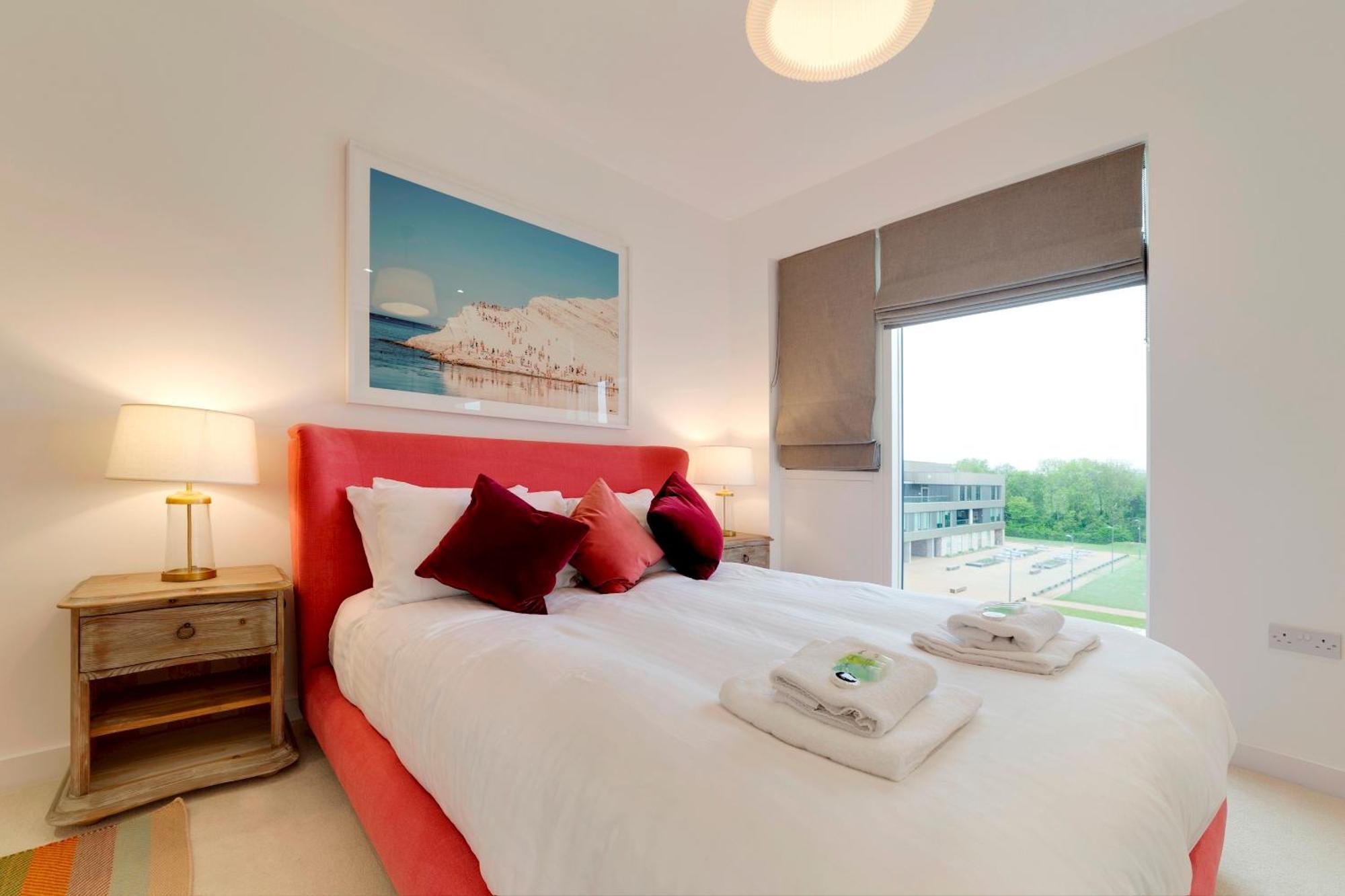 Pass The Keys Stunning And Spacious Modern Flat - Own Car Park Кембридж Екстер'єр фото