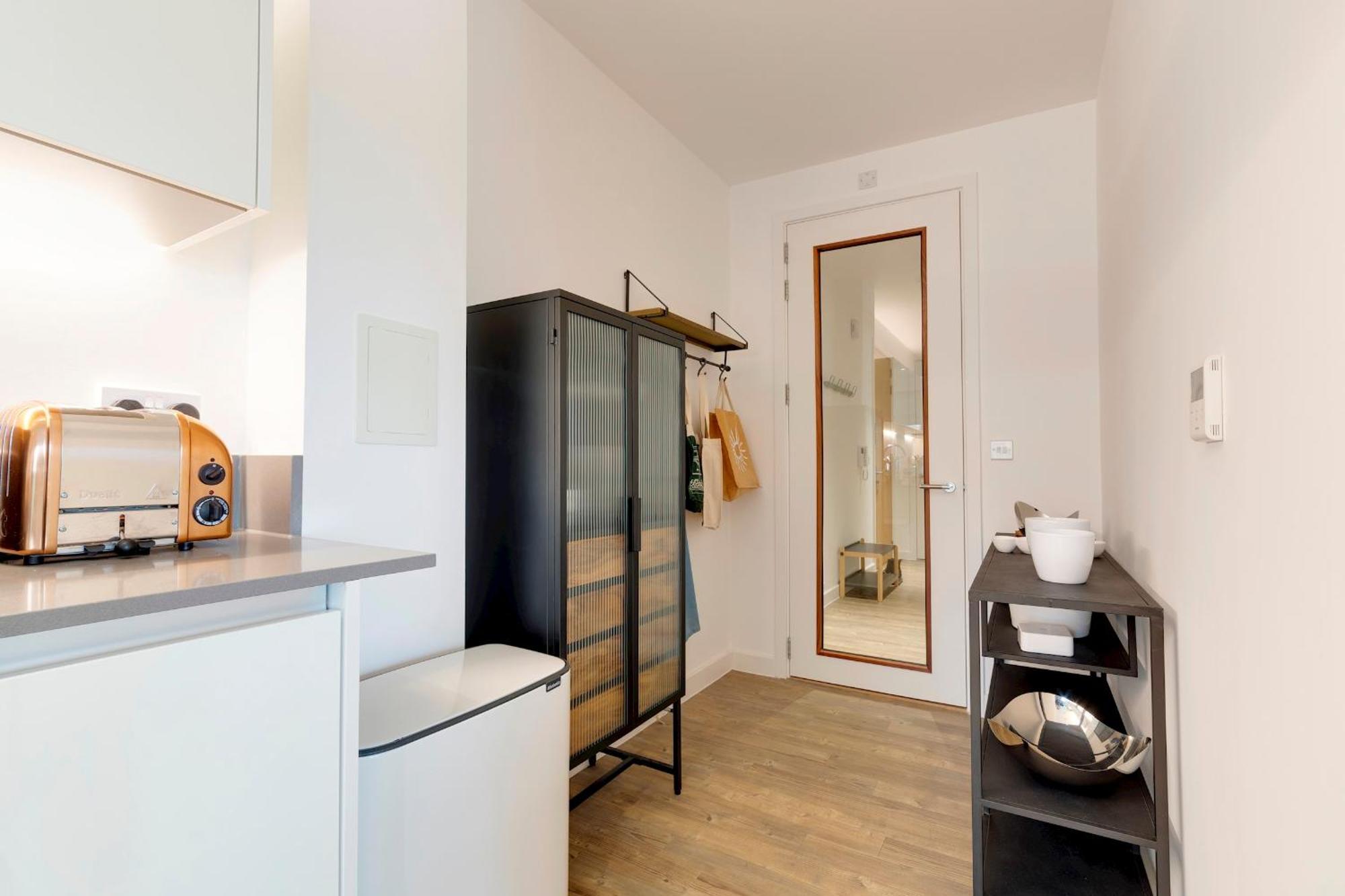 Pass The Keys Stunning And Spacious Modern Flat - Own Car Park Кембридж Екстер'єр фото